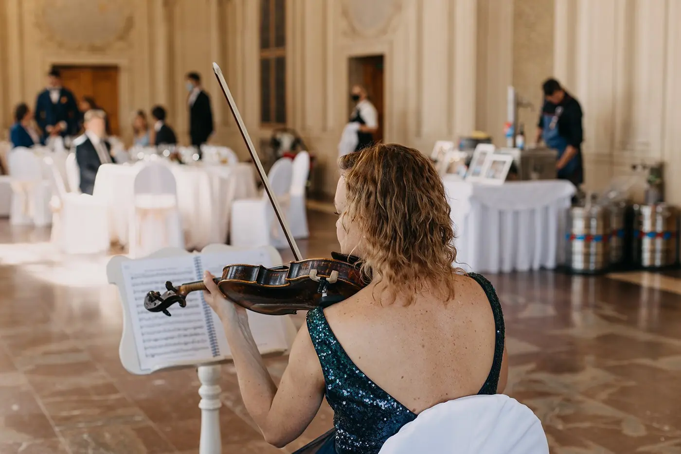 Live wedding music in Prague - violin duo and quartet — photo 3