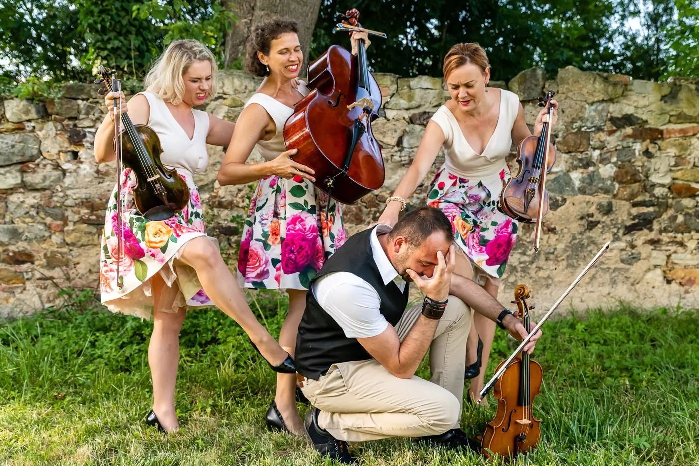 Live wedding music in Prague - violin duo and quartet — photo 5